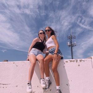 Meet your Posher, Ella